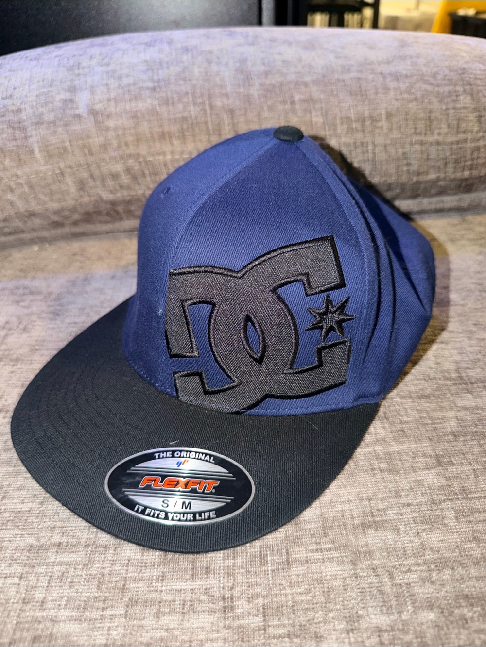 Dc Hat size S/M